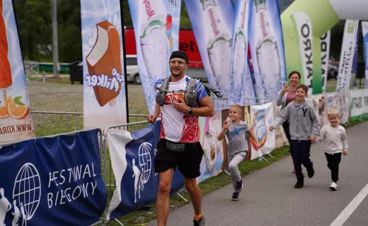 Jest zwycięzca Biegu 7 Dolin na 100 km! Dotarł do mety ze świetnym czasem [WIDEO] - 87